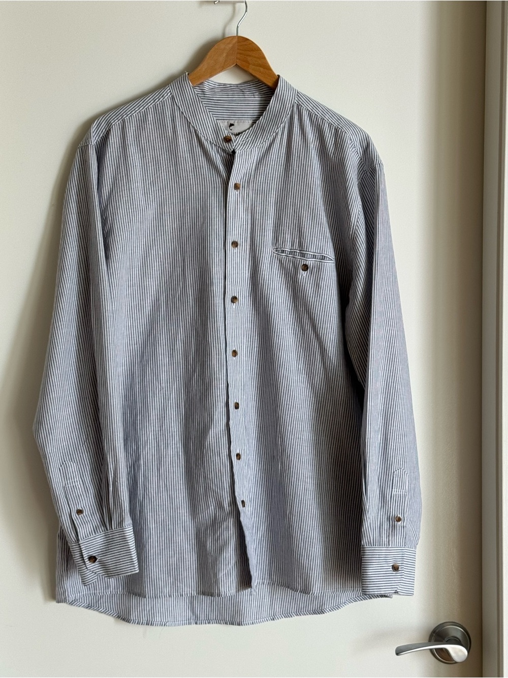 Lee Valley Men's Pinstripe Shirt in Grey and White NWOT